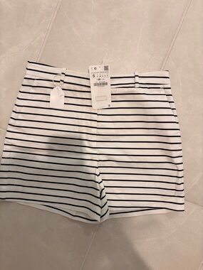 Zara White Shorts with Black Stripes